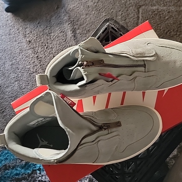 Womens Air Jordan Retro High Zip Mica Green - Picture 3 of 3